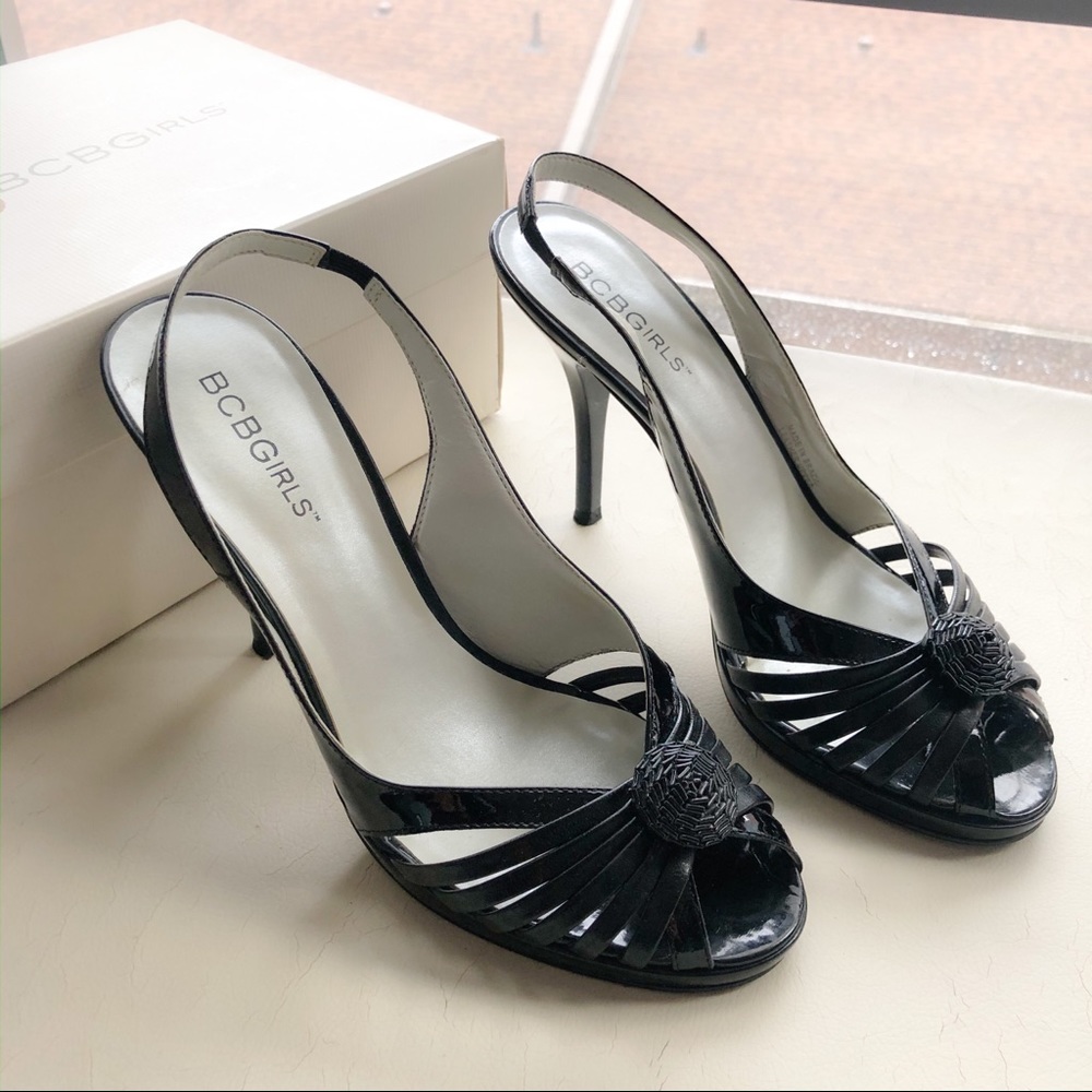 🌟 BCBG Girls Patent Leather Peep Toes Size 5.5